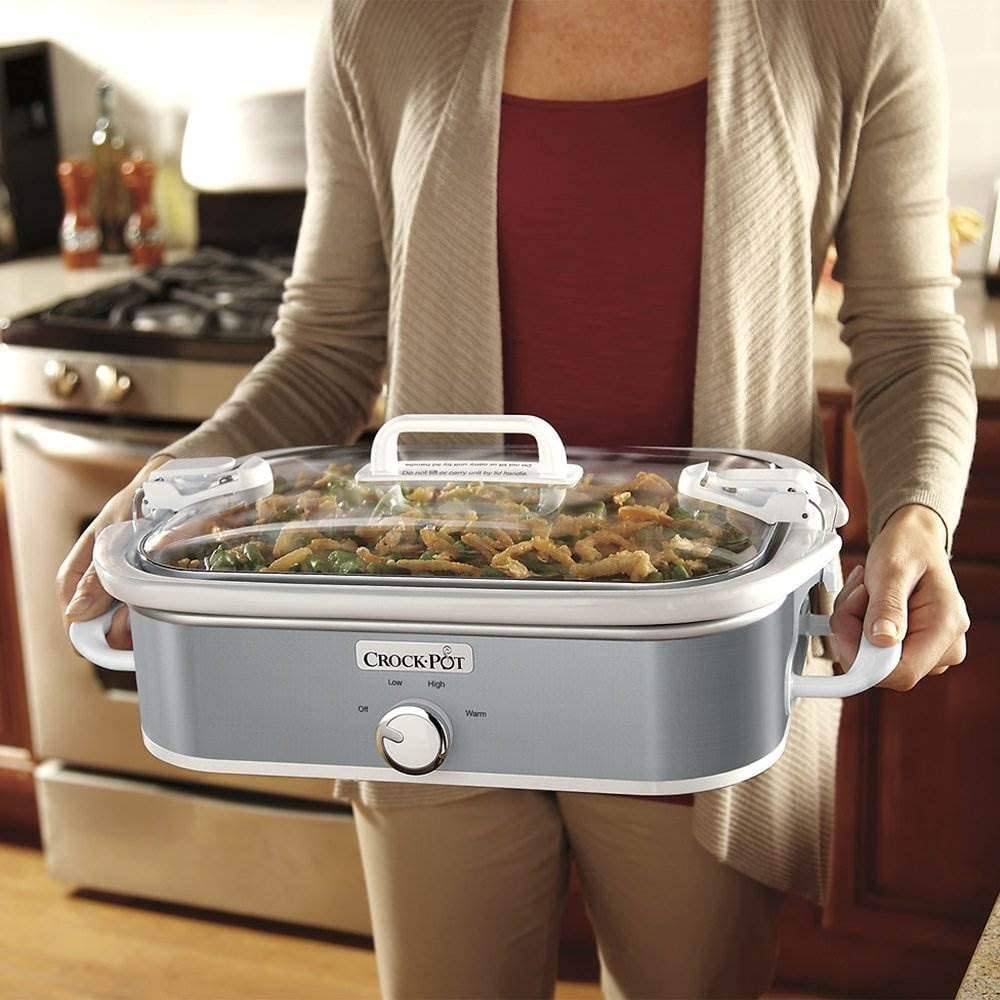 3.5 Quart Rectangular Casserole Slow Cooker with Locking Lid R7218