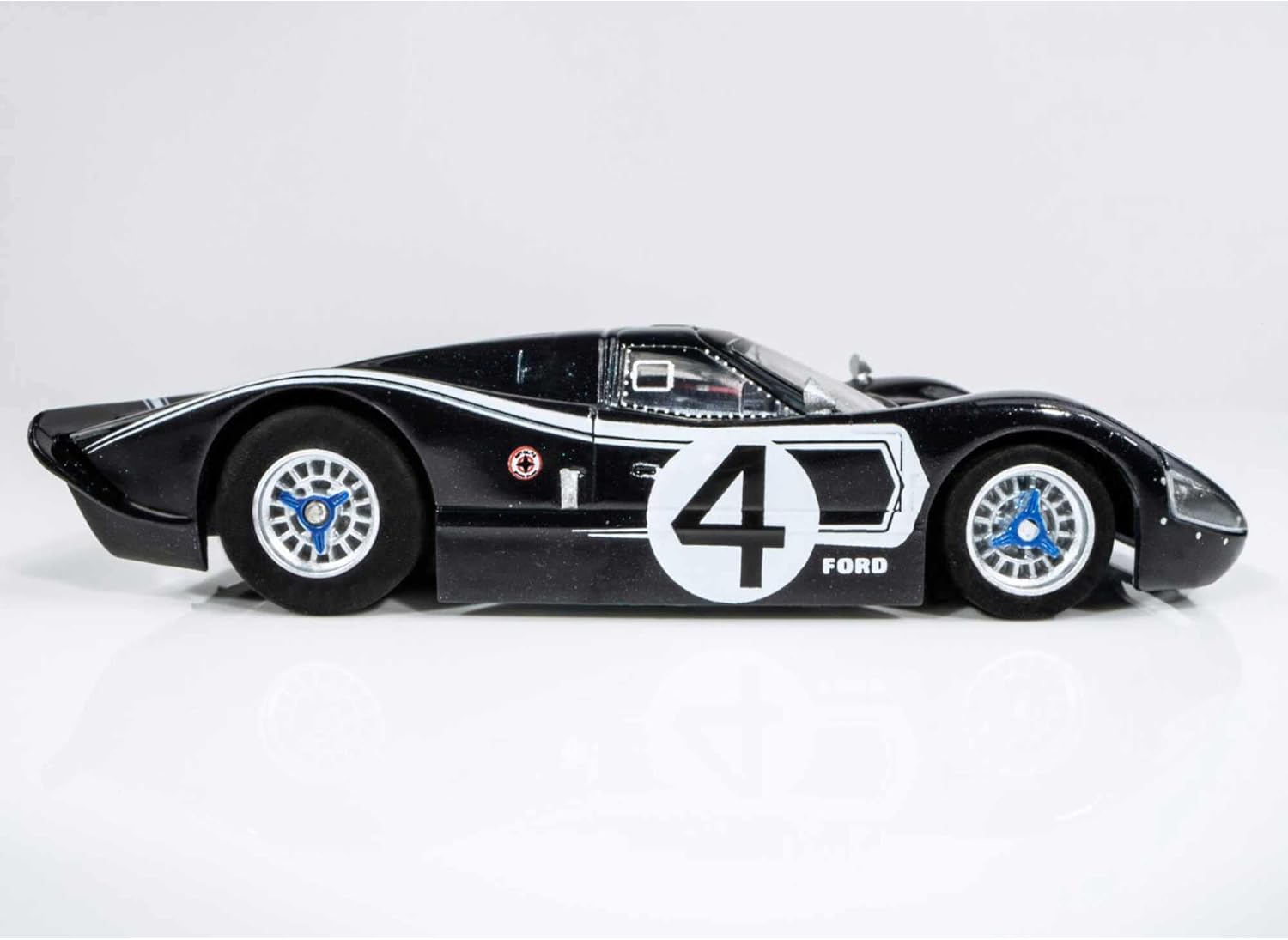 HO Slot Racing Cars Ford GT40 MkIV U9068