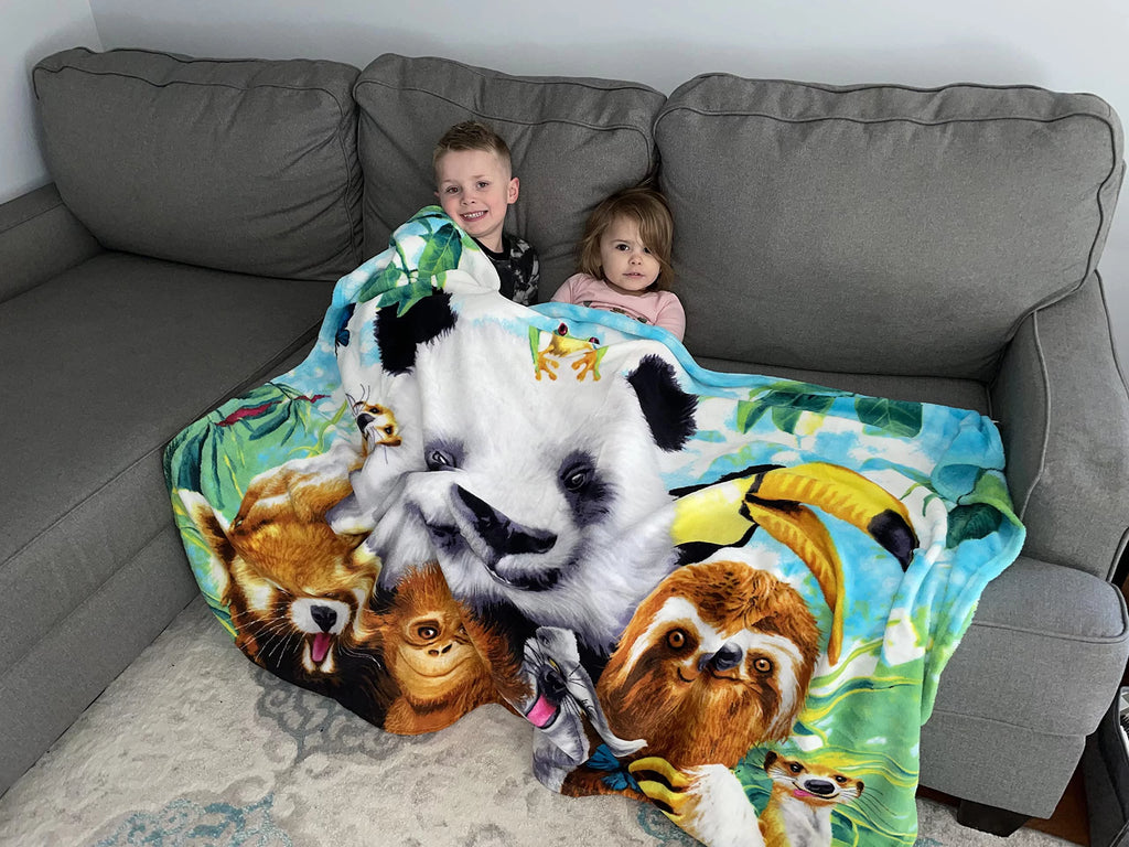 Zoo Animals Super Soft Plush Fleece Throw Blanket J3515
