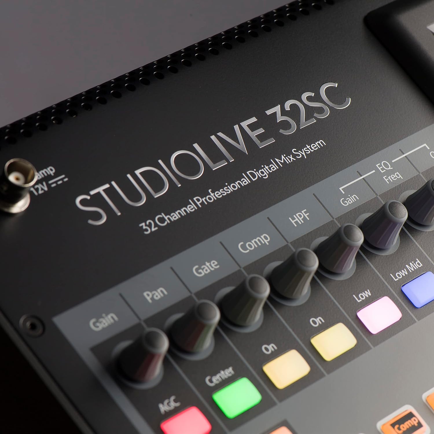 32-channel digital mixer with AVB networking and dual-core DSP U941