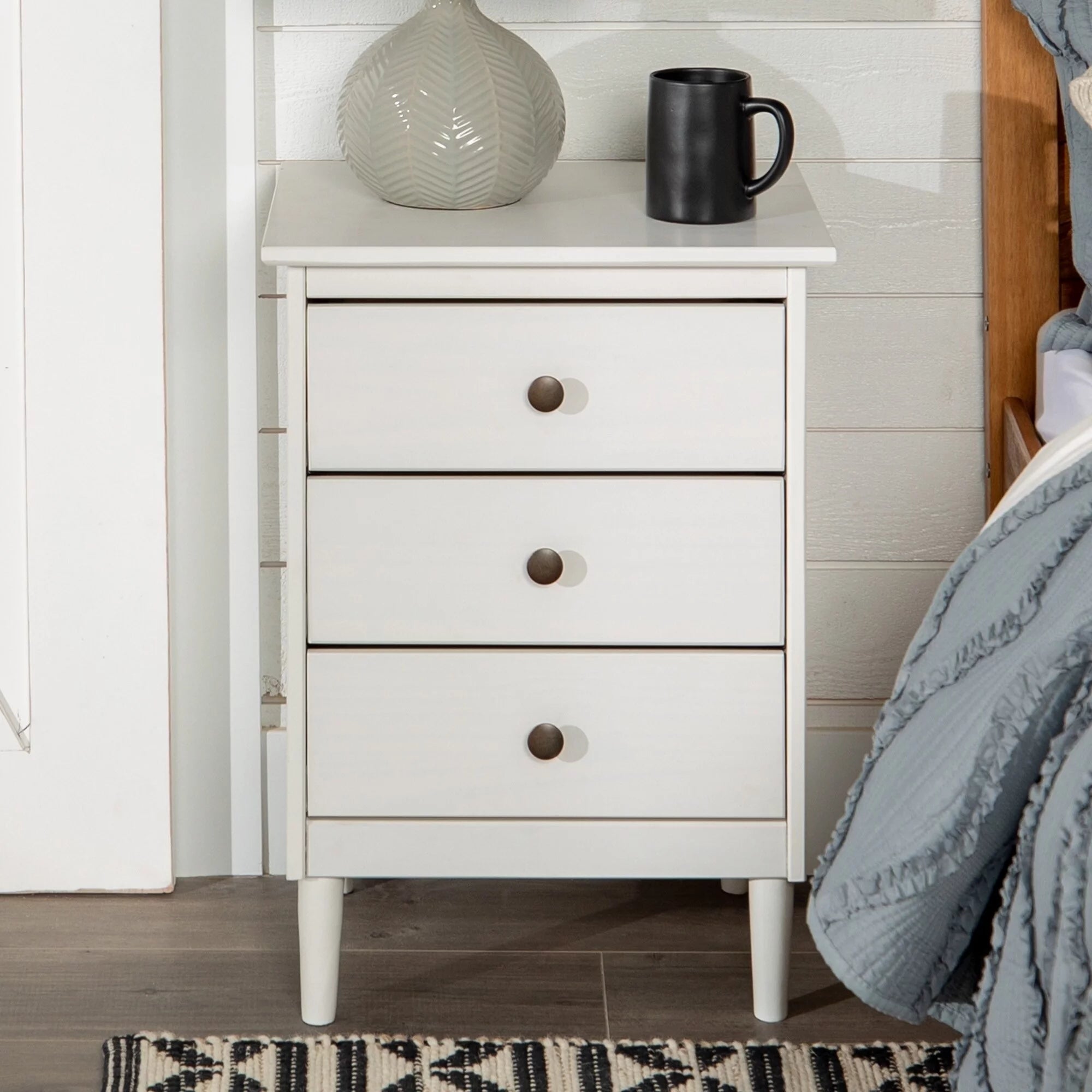 Solid Wood Nightstand with 3 Drawers I356070