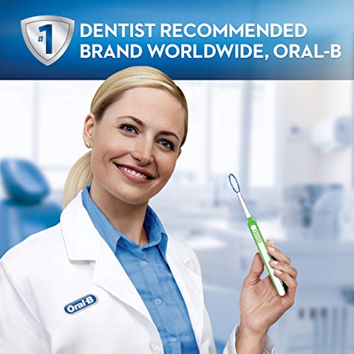 Medium Toothbrushes, 4 Count Q99023