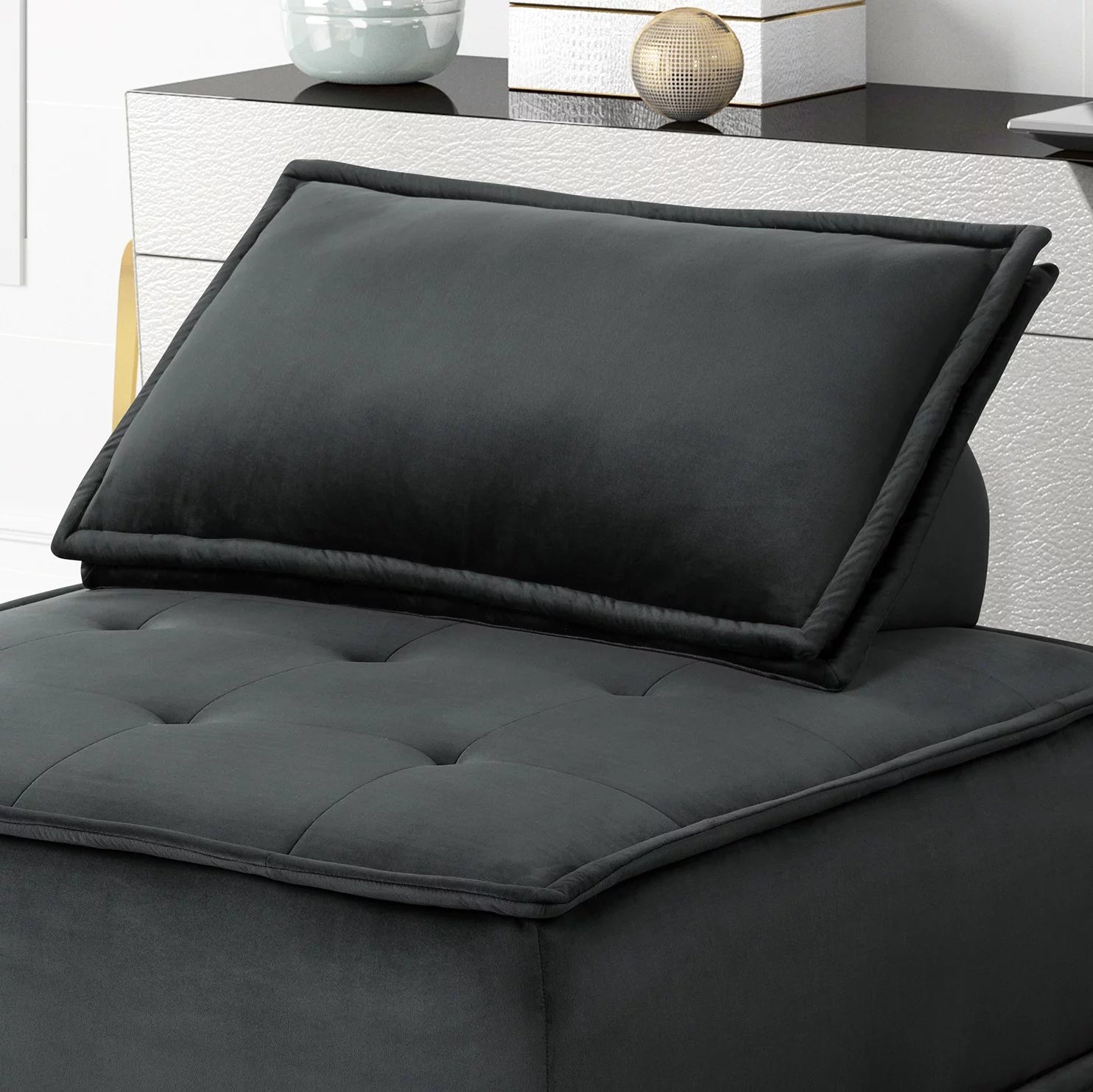 Armless Lounge Chair with Tufted Seat and Pocket Coil Springs U362