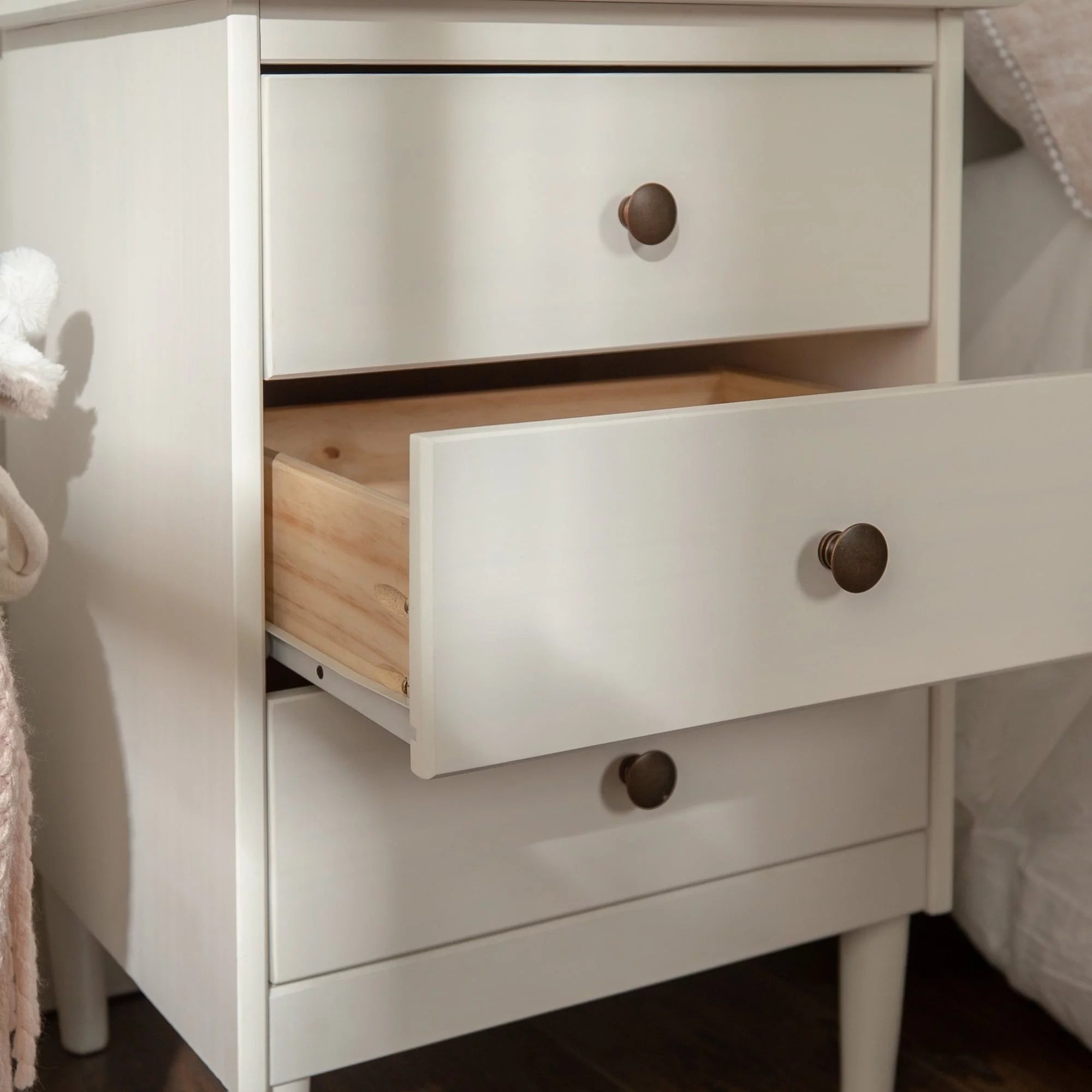 Solid Wood Nightstand with 3 Drawers I356070
