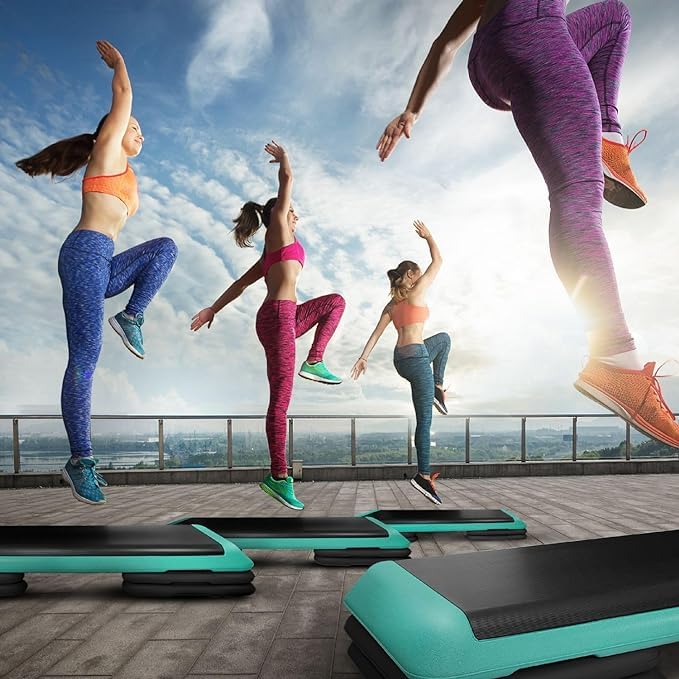 Adjustable Aerobic Exercise Step Platform with 4 Risers U398285